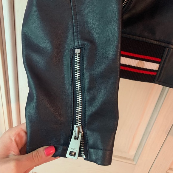 Levi’s Women’s Leather Jacket - Picture 3 of 7